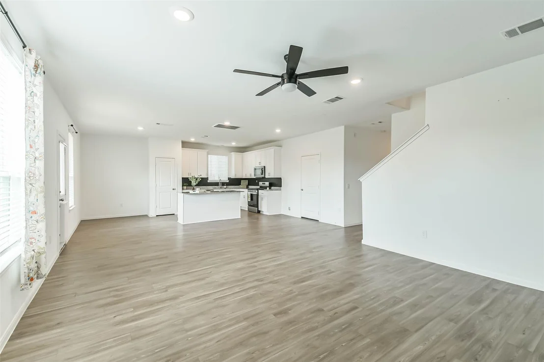 Photo of 25631 Balsamroot Drive
