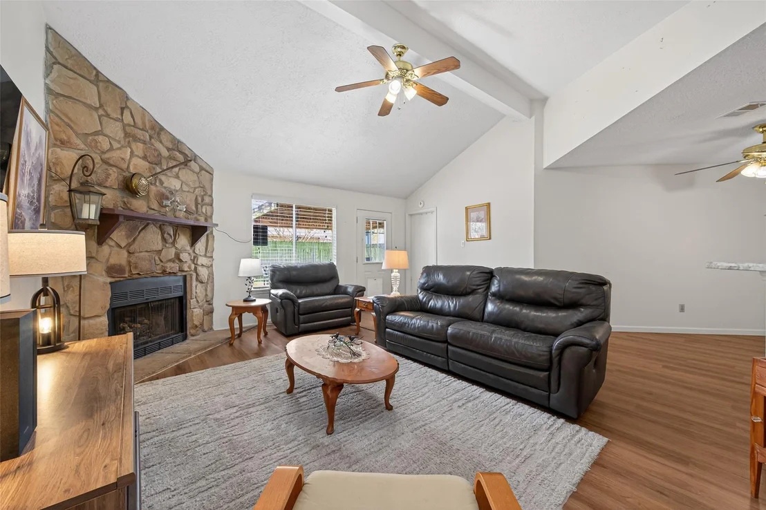 Photo of 3639 Nutwood Lane