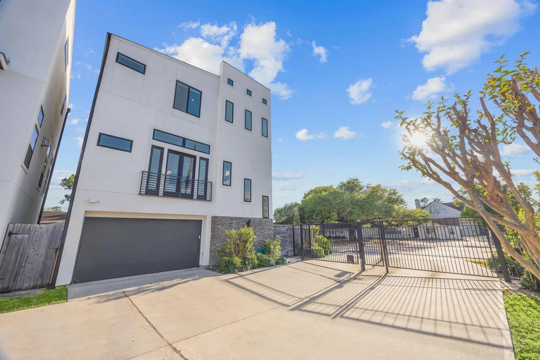 Photo of 7327 Shadyvilla Pointe Drive