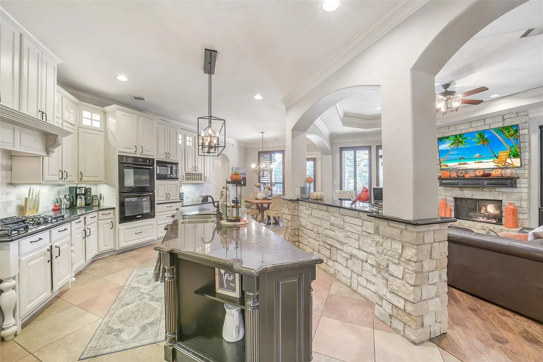 Photo of 22114 Meadowhurst Circle E