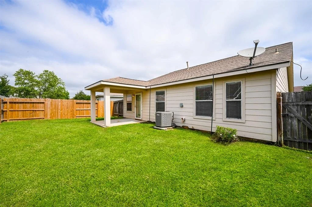 Photo of 29407 Legends Hill Drive