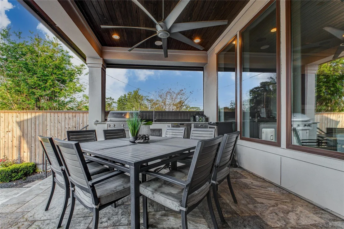 Photo of 2111 Saxon Drive
