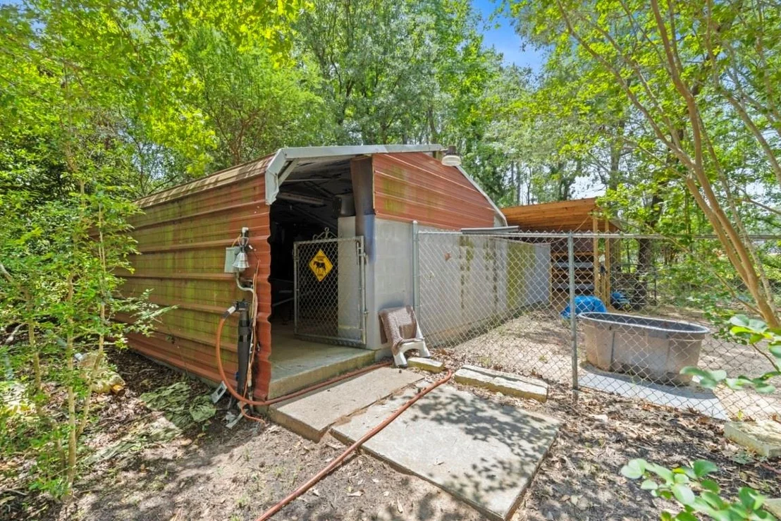 Photo of 203 Mapleleaf Street