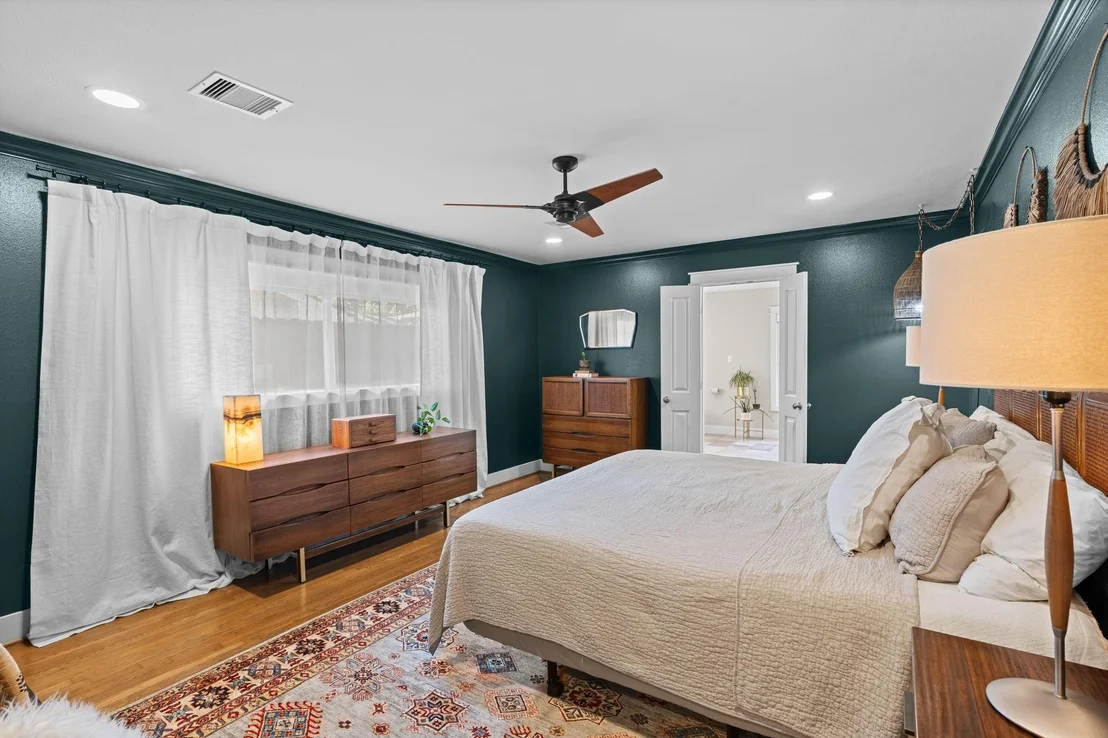 Photo of 8010 Mullins Drive