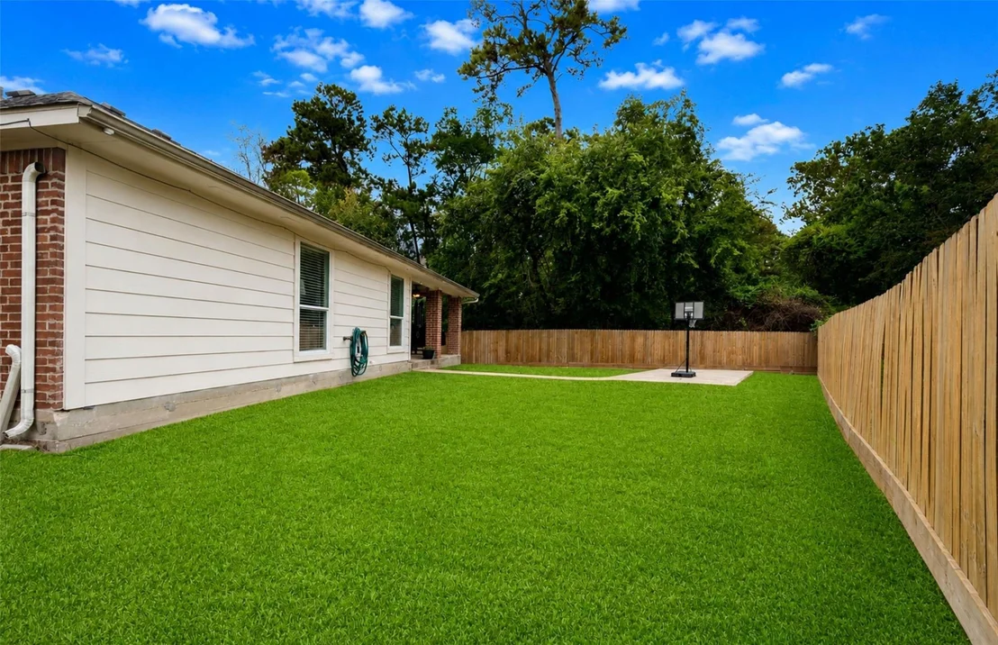 Photo of 15906 Dunes Drive