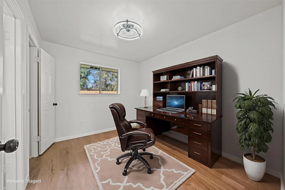 Photo of 11059 Vailview Drive