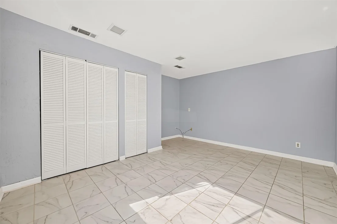 Photo of 5110 Lerwick Drive