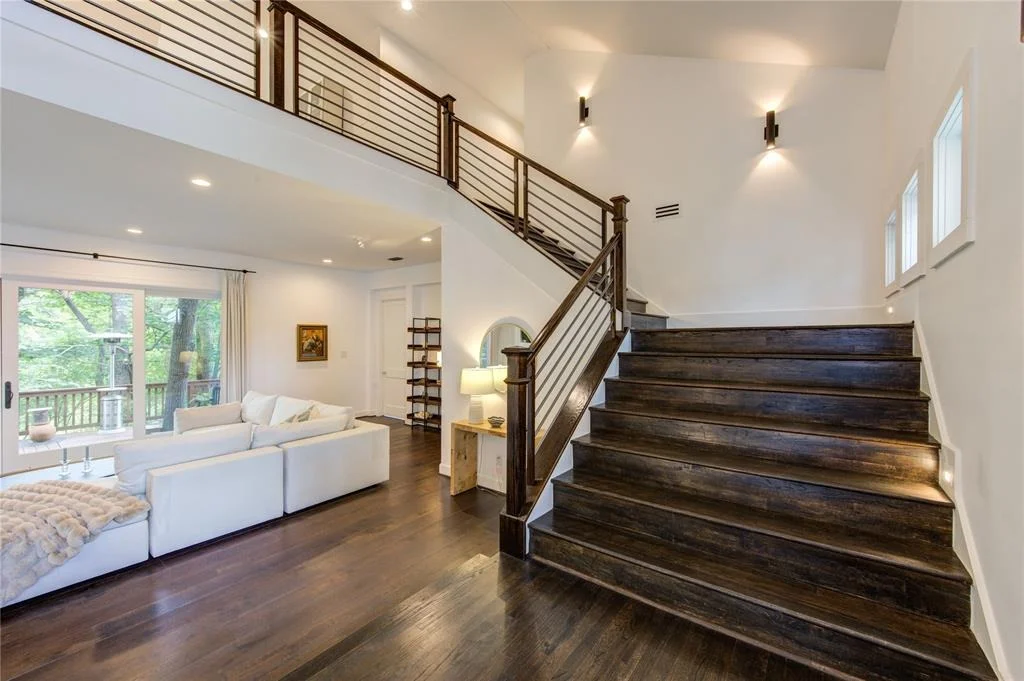 Photo of 1121 Lashbrook Drive
