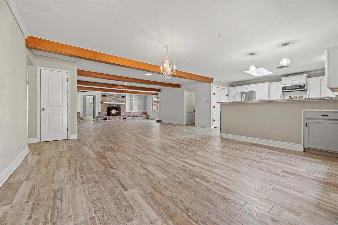 Photo of 23115 Cardinal Drive