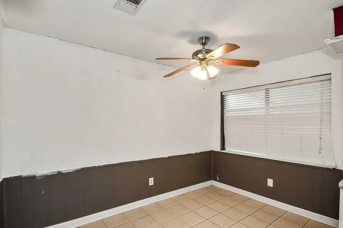Photo of 23538 Canyon Lake Drive