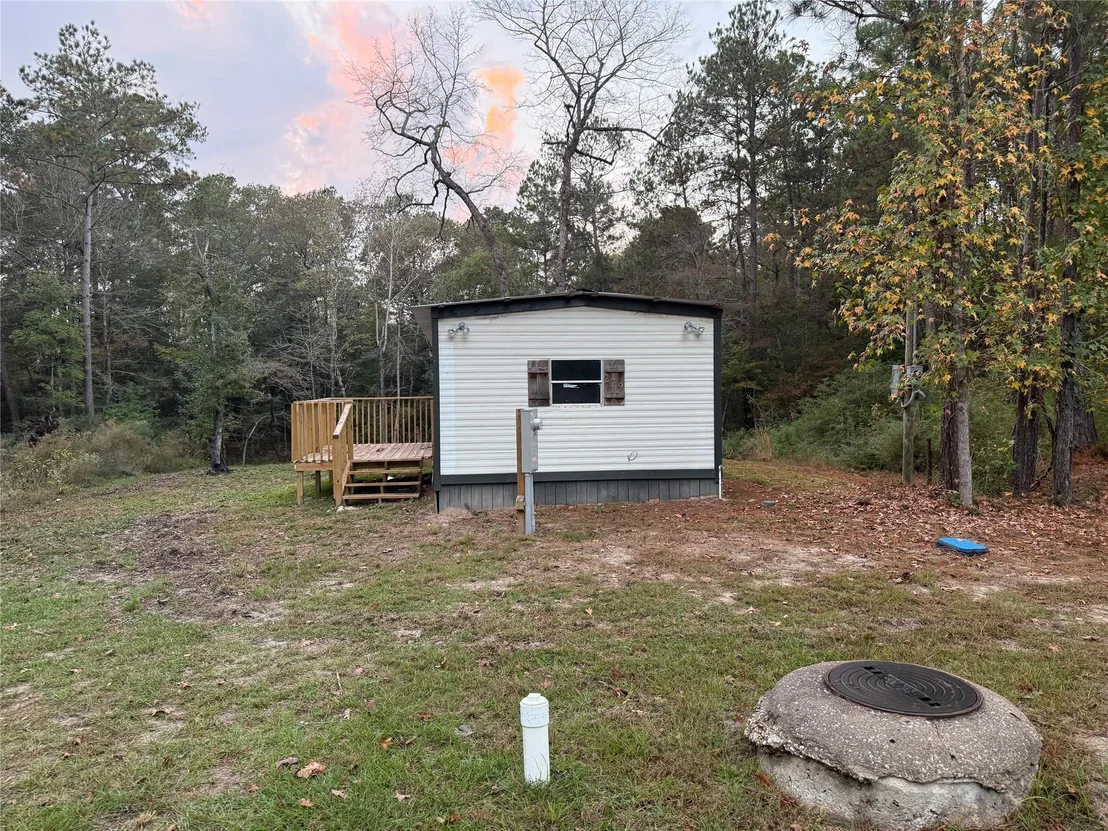 Photo of 279 White Oak Circle