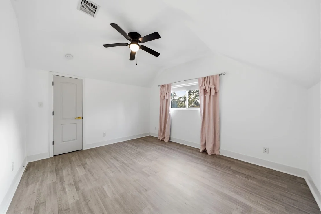 Photo of 10714 Cranbrook Road