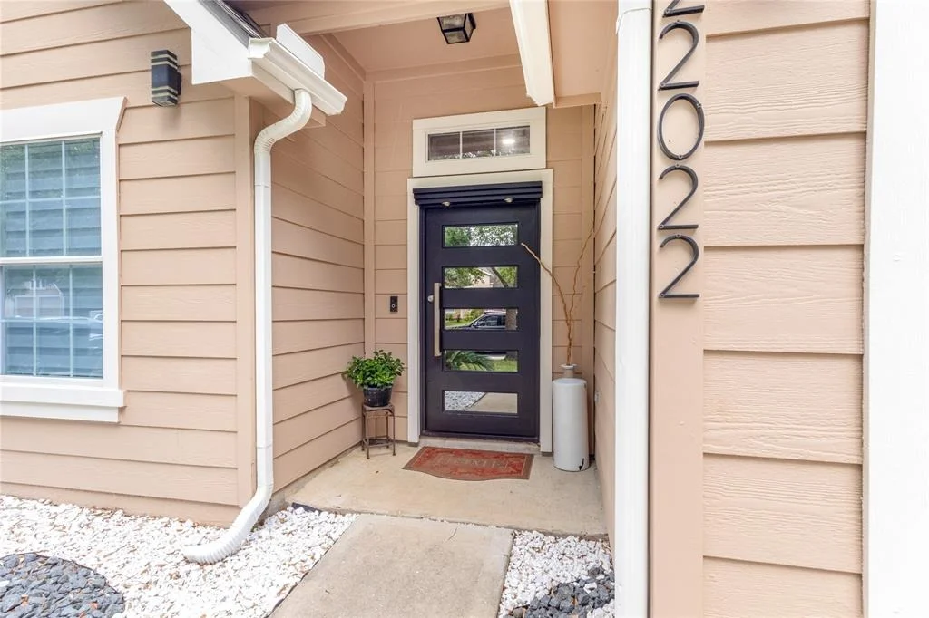 Photo of 22022 Guston Hall Lane