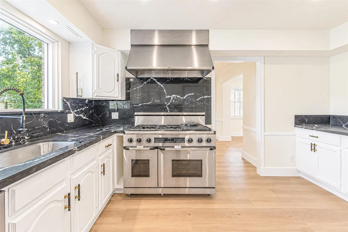 Photo of 10610 Overbrook Lane