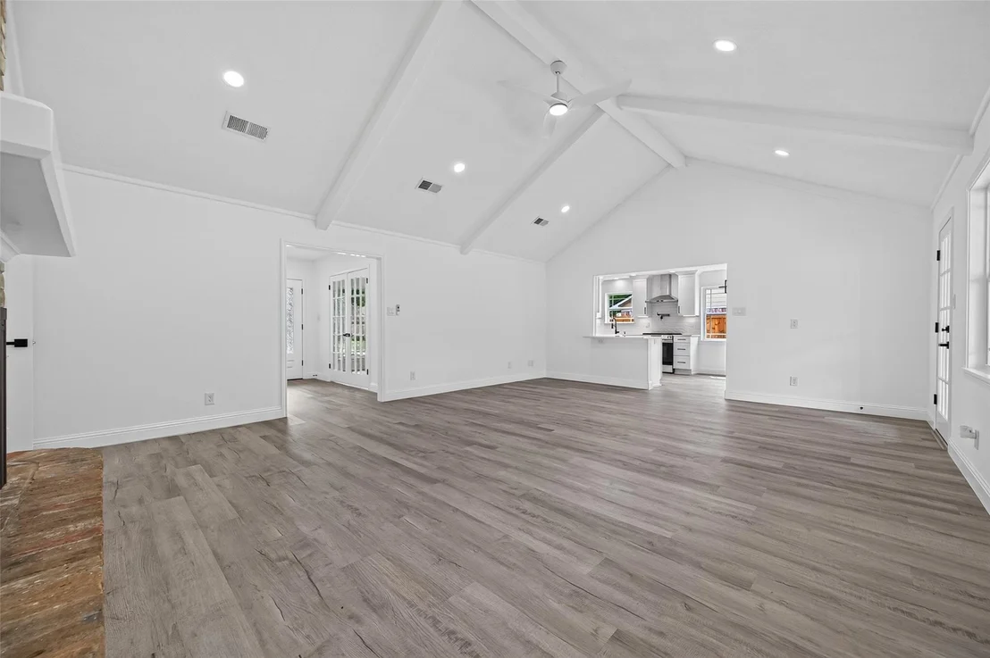 Photo of 15402 Ripplestream Street