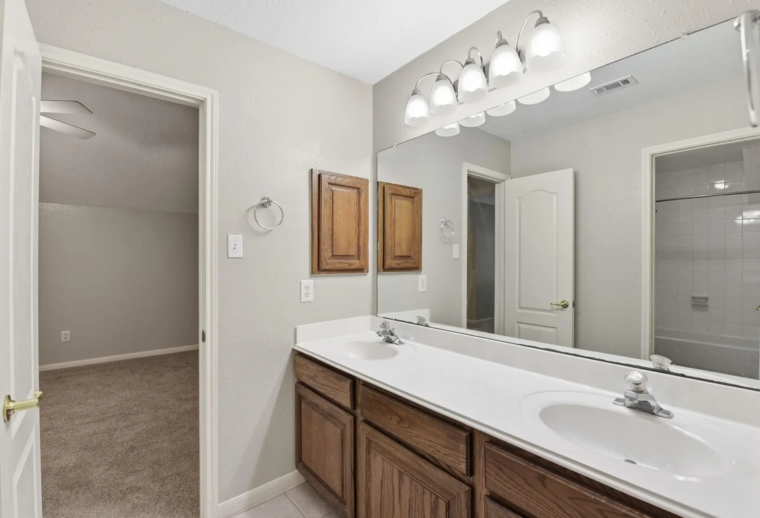 Photo of 3414 Hackberry Court