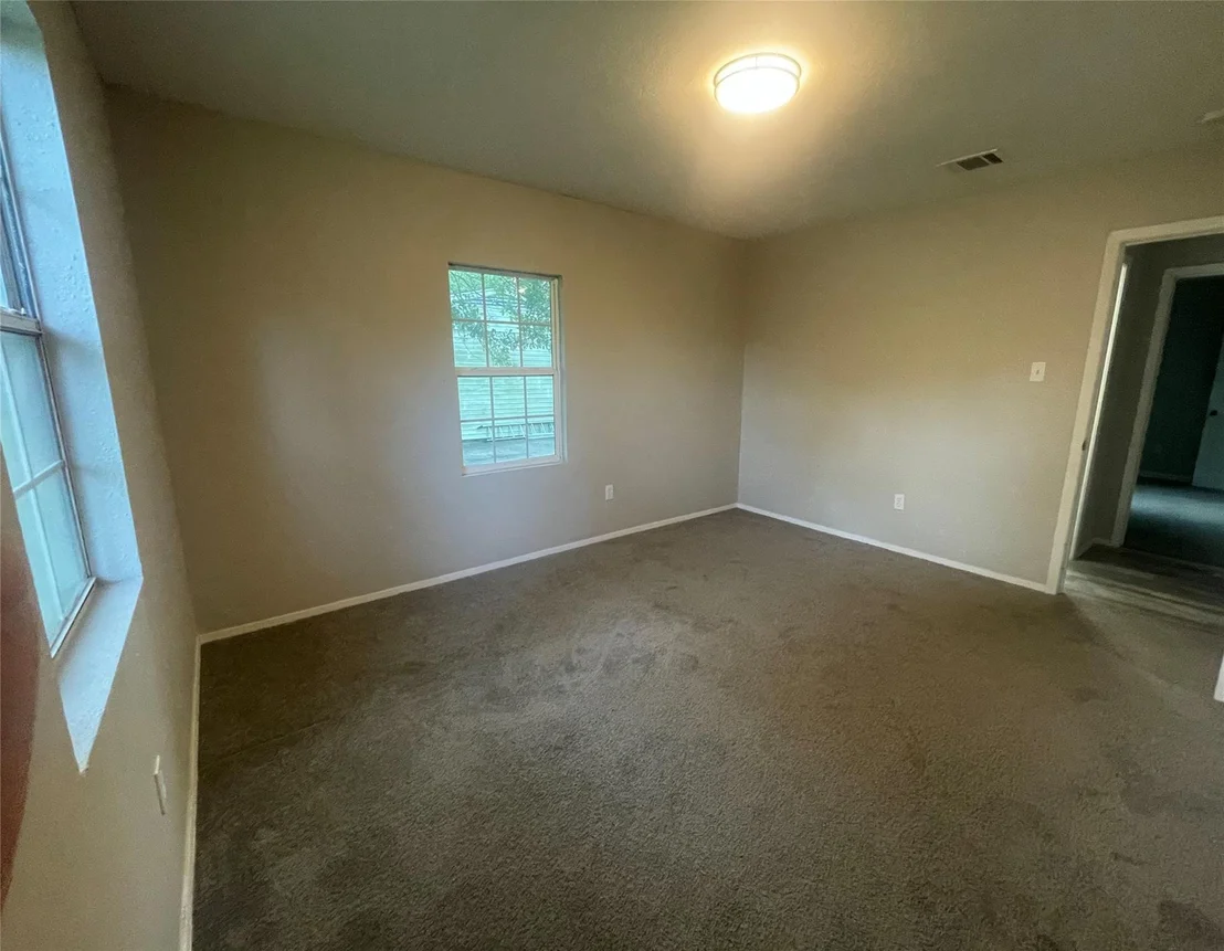 Photo of 618 W Peach Street