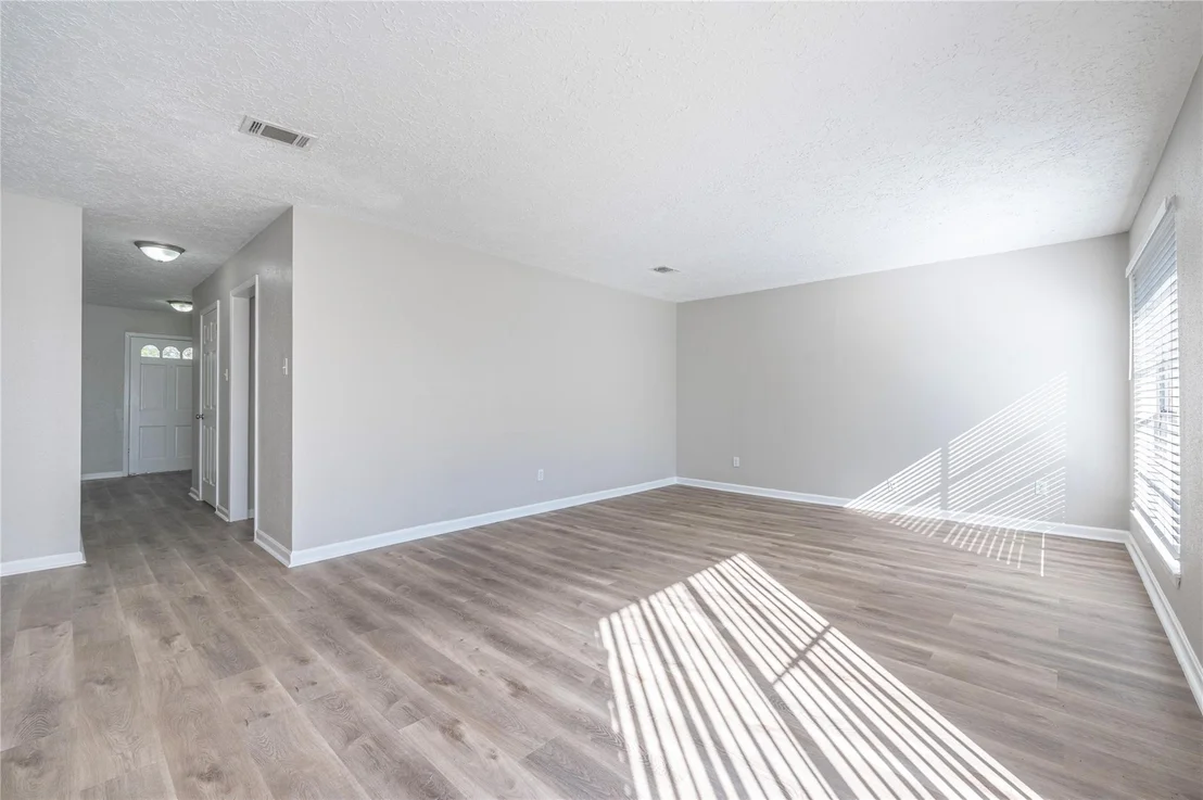 Photo of 17602 Heritage Bay Drive