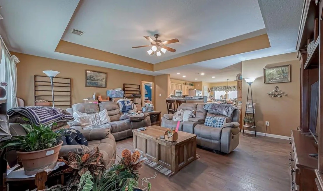 Photo of 643 County Rd 3706a Drive