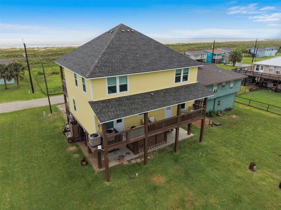 Photo of 521 Beachfront Drive