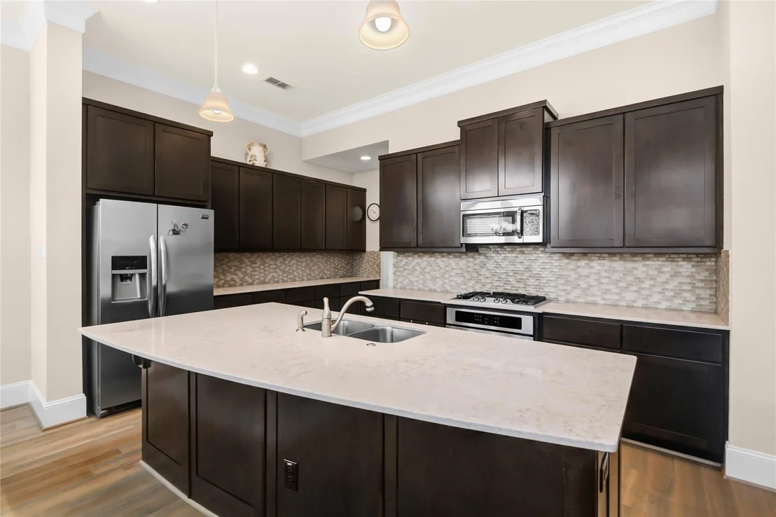 Photo of 1415 Devonshire Manor Lane
