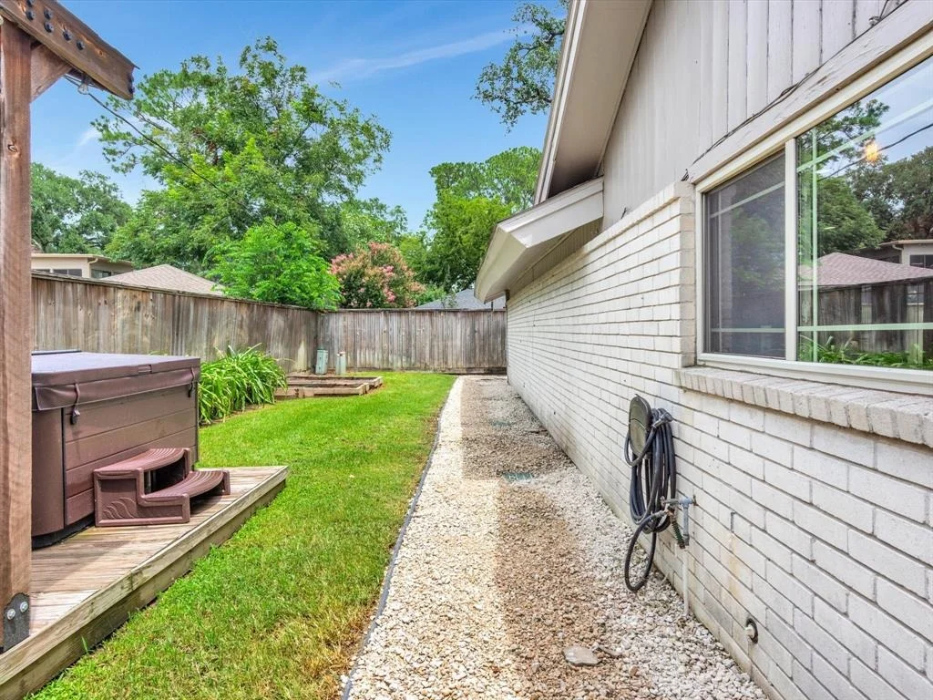 Photo of 11306 Valley Stream Drive