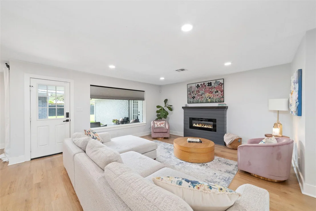 Photo of 6503 Kury Lane