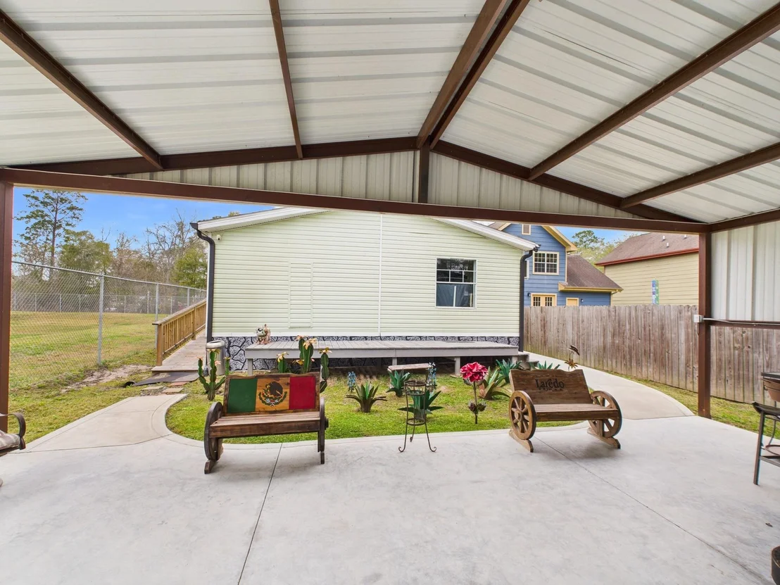 Photo of 24249 Glory Avenue