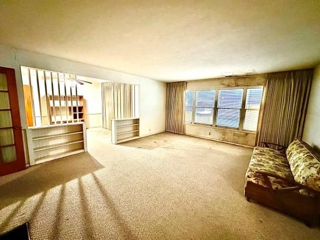 Photo of 515 Vaky Street