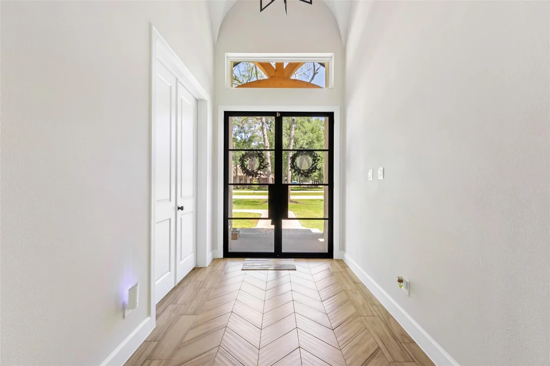Photo of 2423 Roman Forest Boulevard