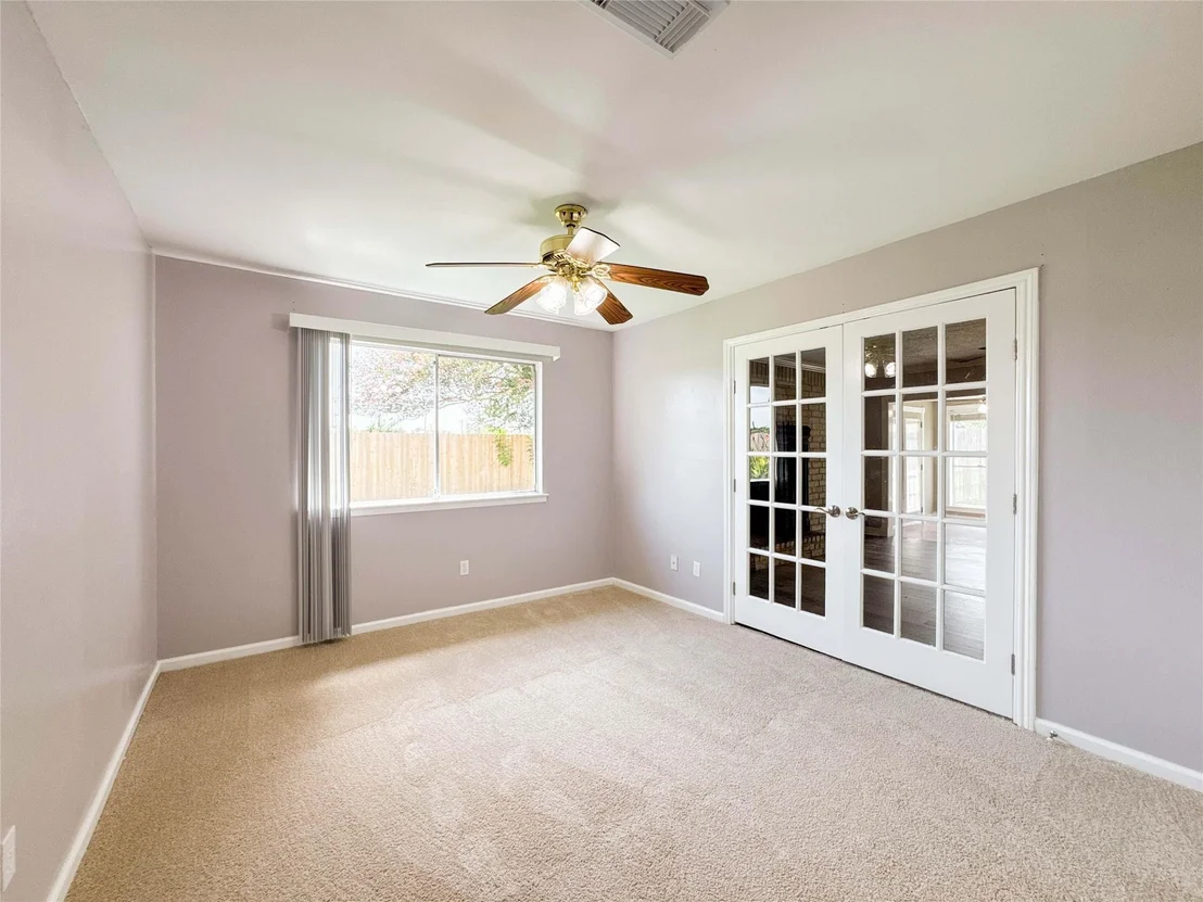 Photo of 39 Oak Harbor Drive