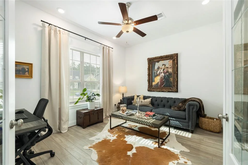 Photo of 814 Walnut Park Lane