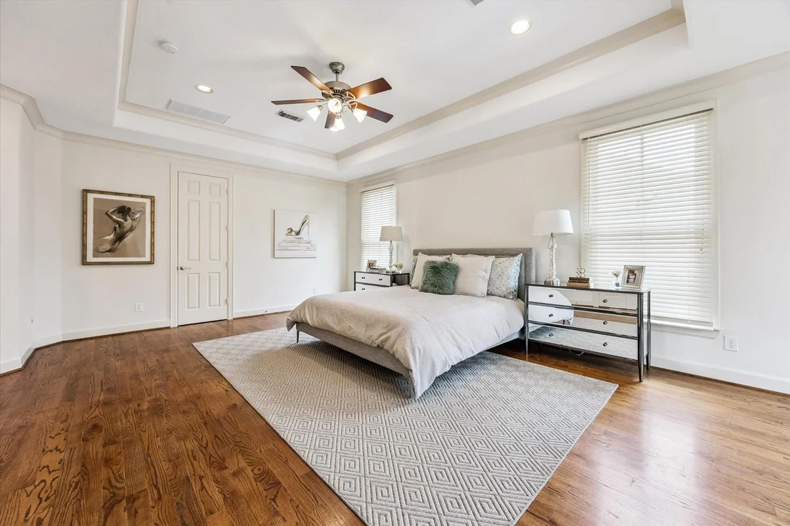 Photo of 2520 Westgate