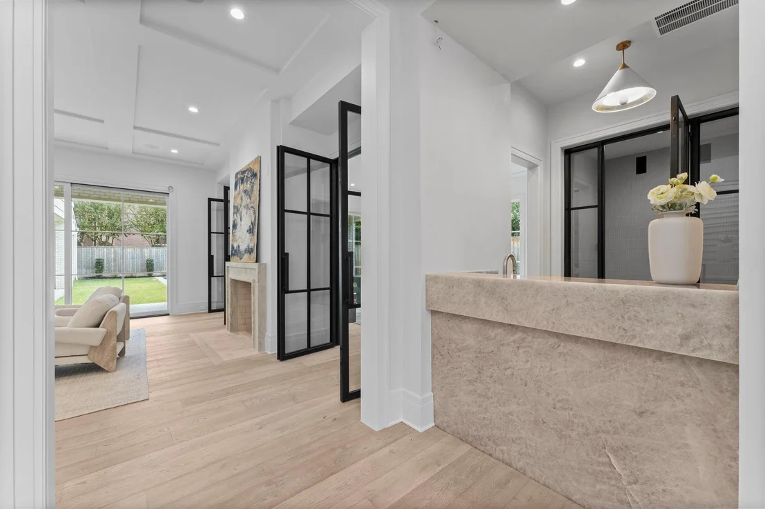 Photo of 3653 Chevy Chase Drive