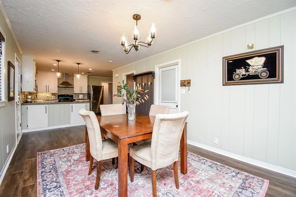 Photo of 304 Lily Lane