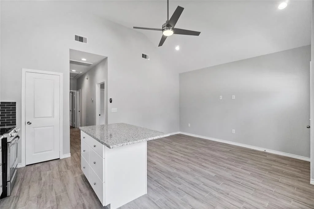Photo of 14835 Bowie Lane