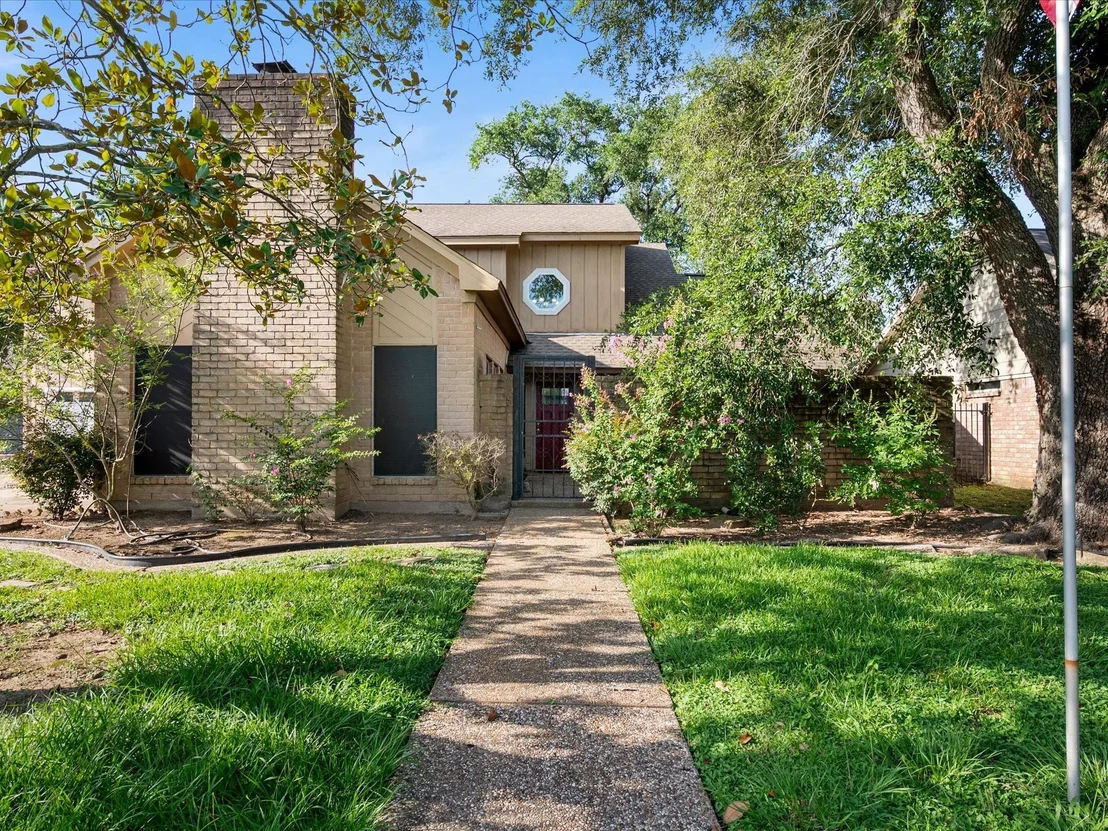 Photo of 15626 Four Leaf Drive