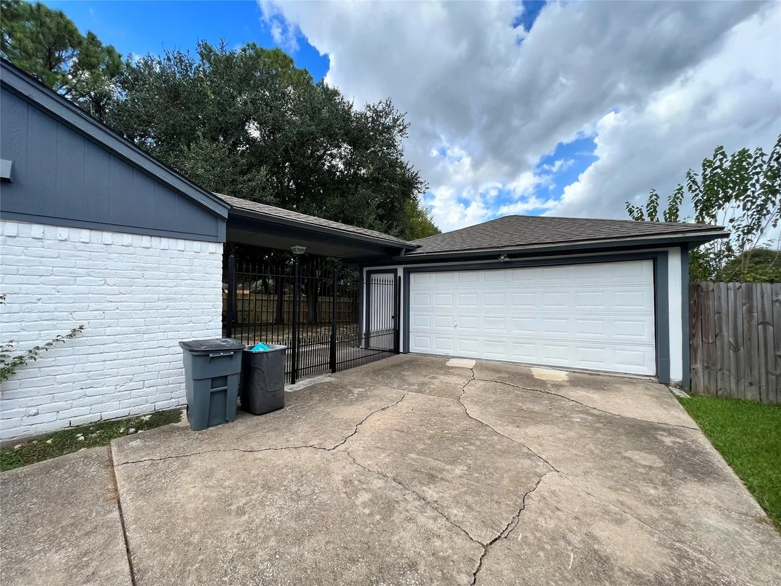 Photo of 15903 Brookvilla Drive