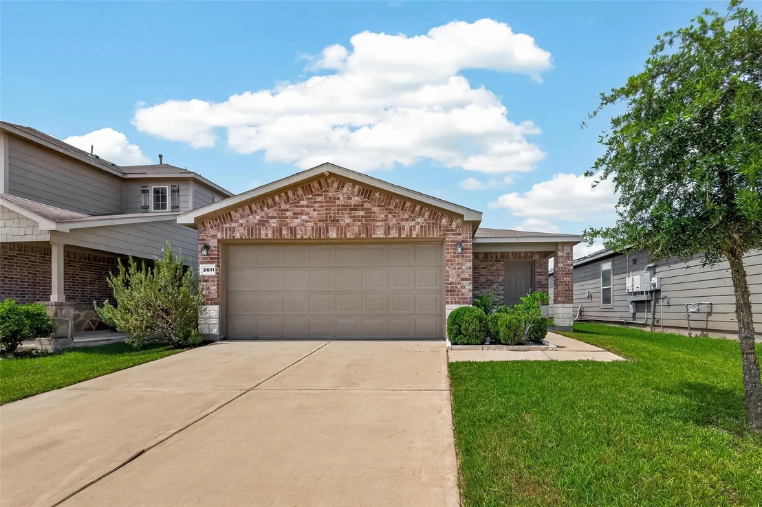 Photo of 2611 Skyview Long Drive