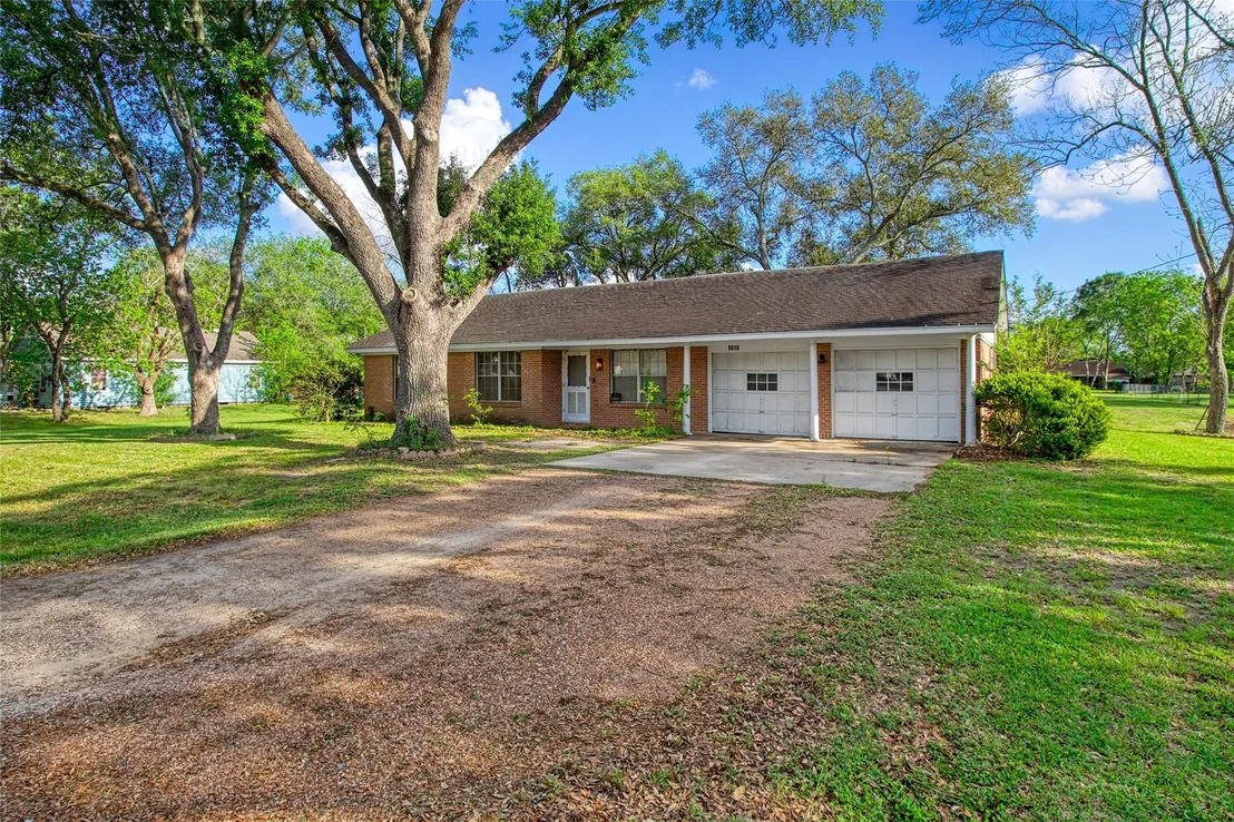 Photo of 1618 Bernie Avenue