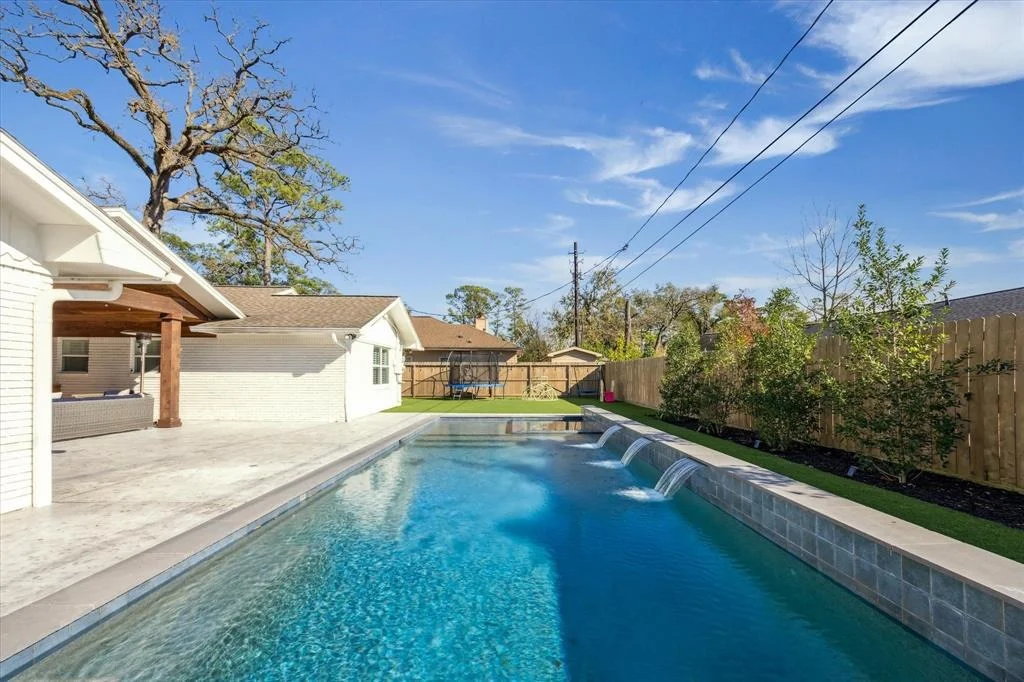 Photo of 8413 Merlin Drive