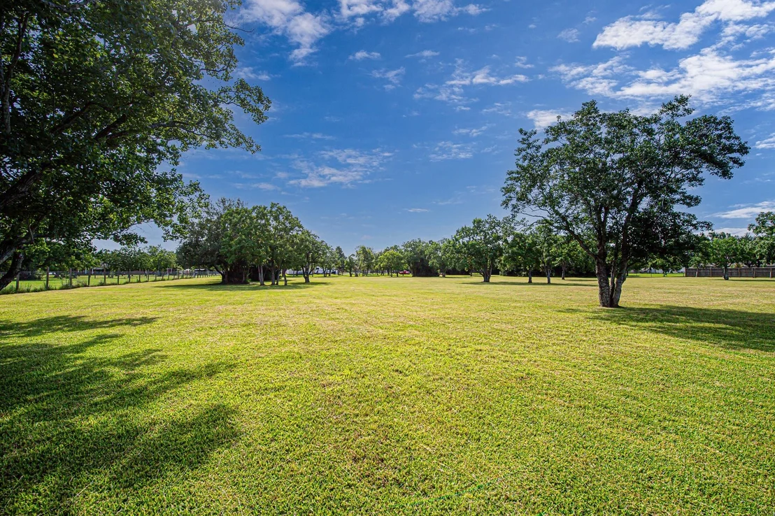 Photo of 2123 Lee Road
