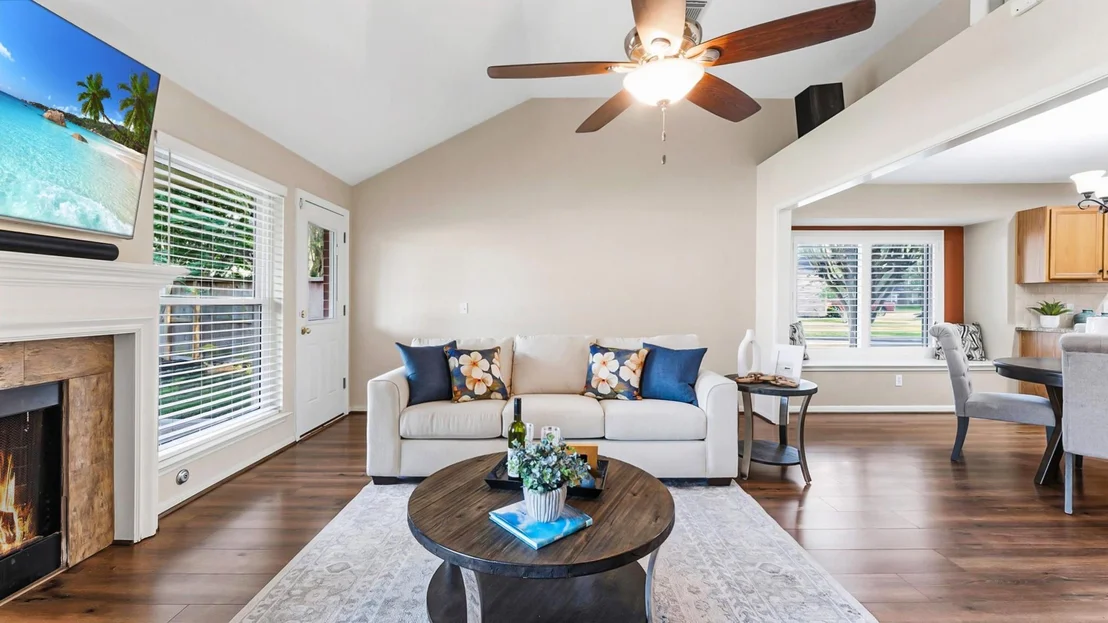 Photo of 1419 Lamplight Trail Drive