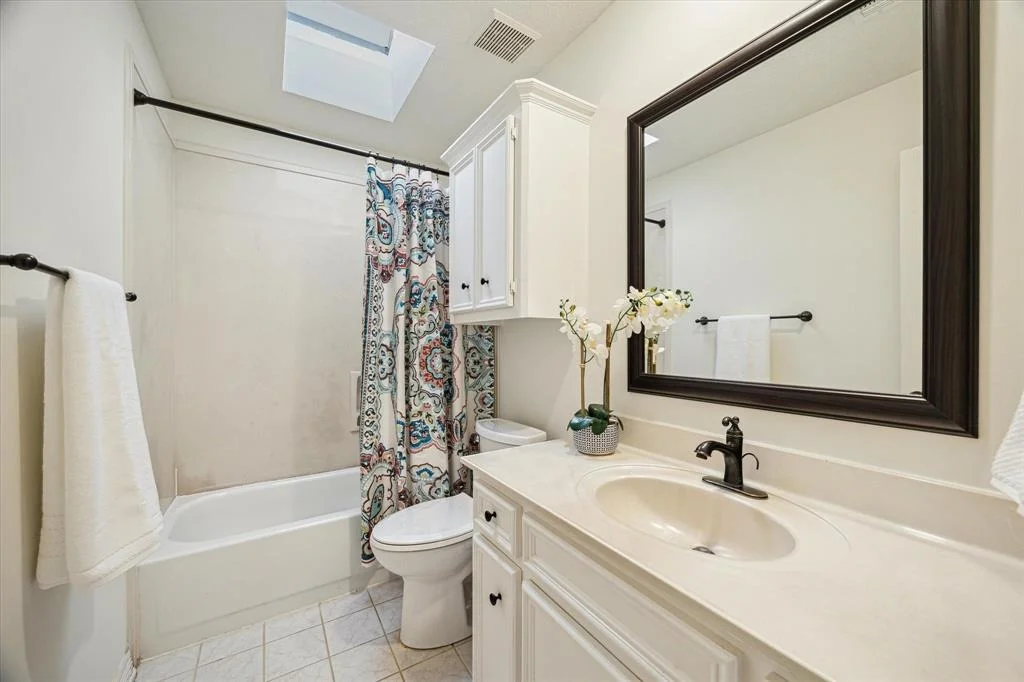 Photo of 1703 Windsor Park Drive