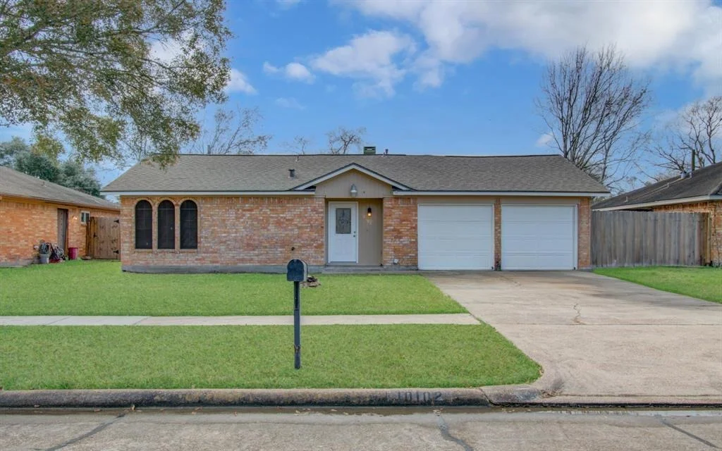 Photo of 10102 Winding Trail Road