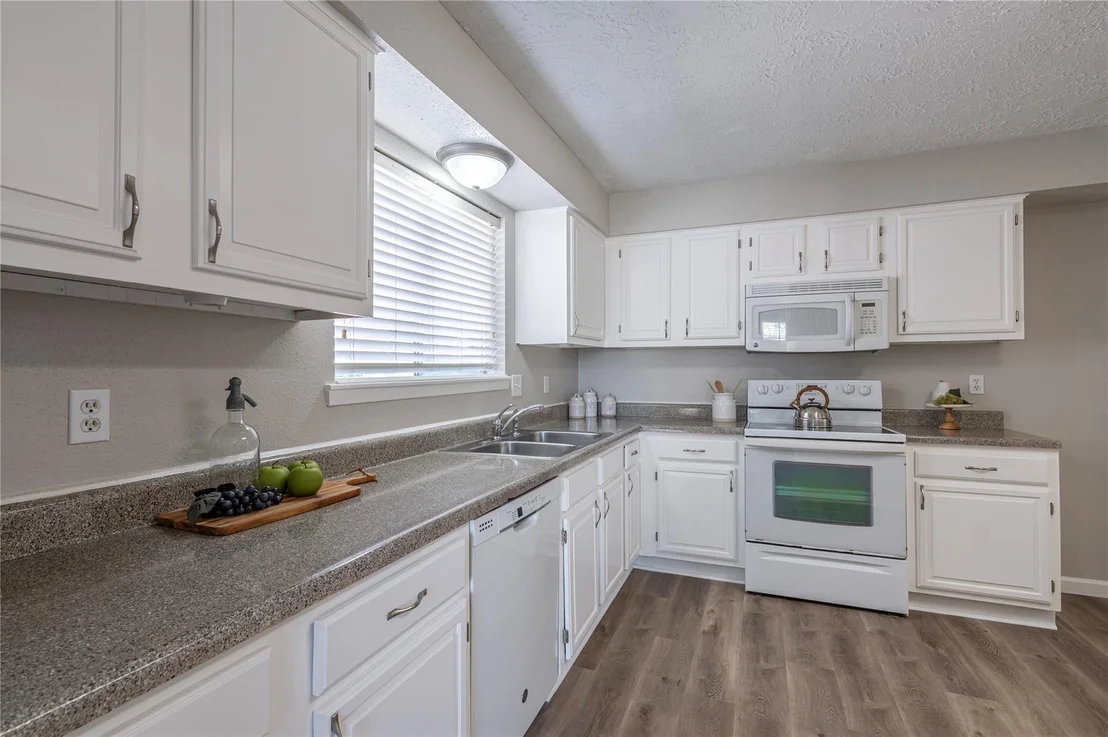 Photo of 17602 Heritage Bay Drive