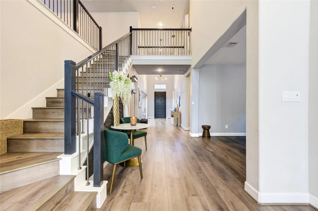 Photo of 1815 Longcroft Lane