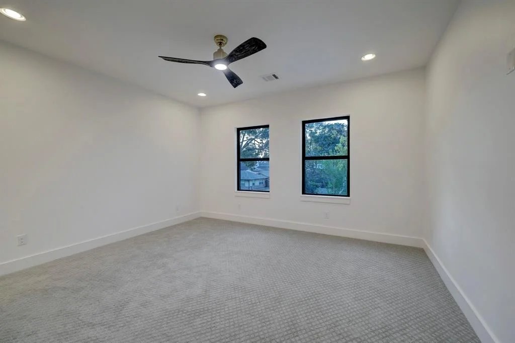 Photo of 1406 Thornton Road