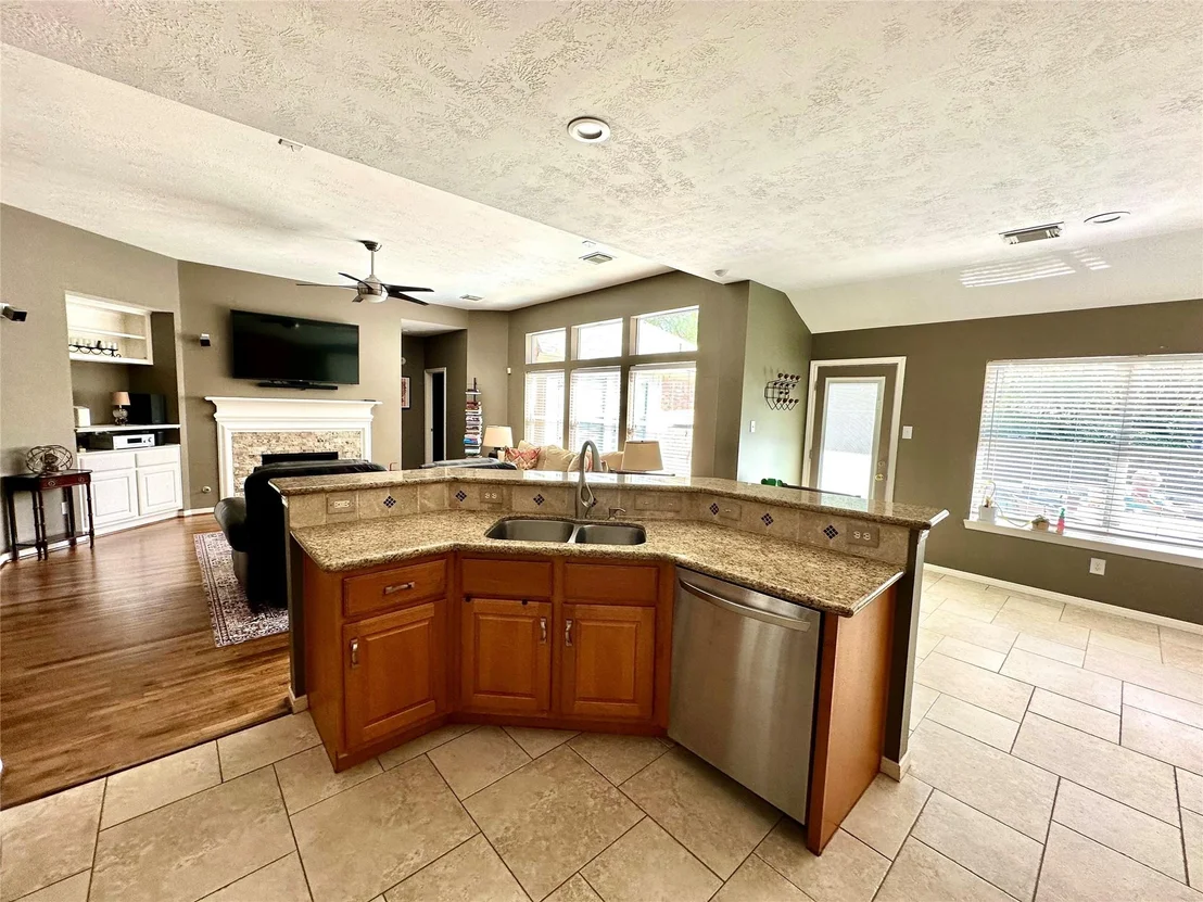 Photo of 8910 Everhart Lane