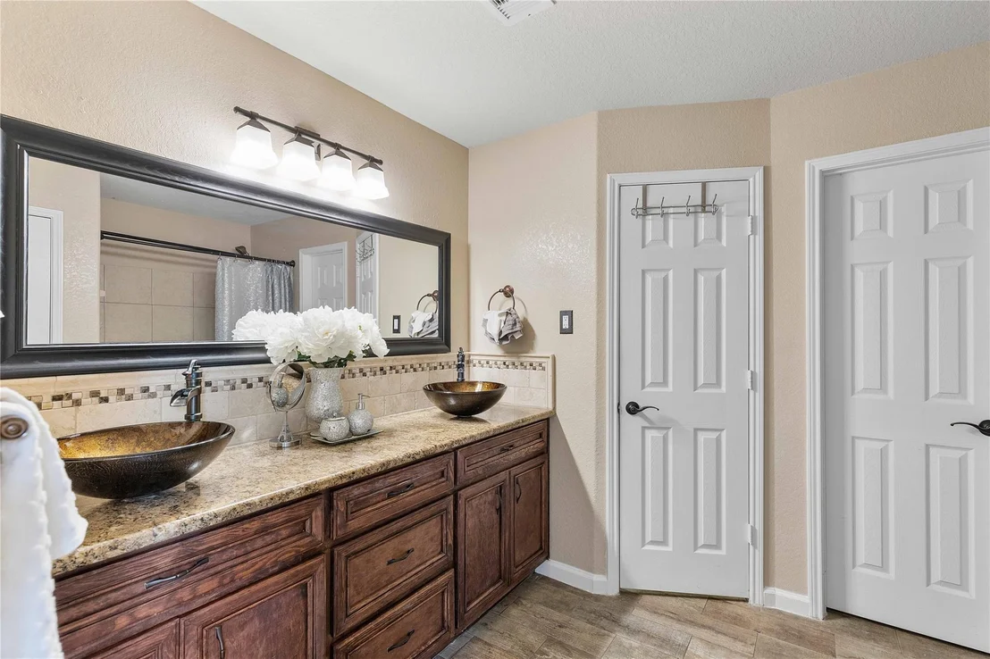 Photo of 11031 Bauer Elm Street